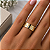 Aliança Reta com Friso Trio de Diamantes Cravados 6mm Ouro 18K - Imagem 5