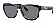 ÓCULOS DE SOL OAKLEY OO9284 1155 55 MASCULINO - Imagem 1