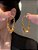 Brinco Argola Medalhinhas Dourado - Imagem 2