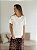 T-SHIRT CAROL BEGE - Imagem 3