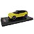 Miniatura Volvo EX30 Ultra Moss Yellow 2024 1:43 Maisto Volvo Dealer Edition - Imagem 4