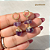 Brinco Argola Ametista Bruta Duplo Dourado — 2 Cristais Fecho Click - Imagem 2