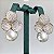 Brinco de flor 3 pétalas cravejadas com zircônias cristal e pérola shell com Banho de Ouro 18k - Imagem 13