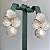 Brinco de flor 3 pétalas cravejadas com zircônias cristal e pérola shell com Banho de Ouro 18k - Imagem 11