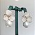 Brinco de flor 3 pétalas cravejadas com zircônias cristal e pérola shell com Banho de Ouro 18k - Imagem 7
