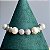 Pulseira cravejada zircônias na cor cristal e pérolas shell 19cm de comprimento com banho de ródio branco - Imagem 3