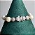 Pulseira cravejada zircônias na cor cristal e pérolas shell 19cm de comprimento com banho de ródio branco - Imagem 16