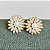 Brinco flor com pérola shell cravejada com zircônias na cor cristal com banho de ouro 18k - Imagem 19