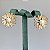Brinco flor com pérola shell cravejada com zircônias na cor cristal com banho de ouro 18k - Imagem 17