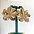 Brinco flor grande lisa corte a laser com banho de ouro 18k - Imagem 8