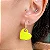 Brinco argola cravejada com pingente (seta ou coração) esmaltado (pink ou amarelo) com banho de ouro 18k - Imagem 2