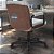 Cadeira Original Eames Diretor com Rodinhas Black e Anti Risco Linha Capa em Madeira Escura - Cinza Claro - Imagem 3
