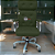 Cadeira Original Eames Presidente com Rodinhas Cromadas e Anti Risco Linha Capa em Madeira Escura ou Clara - Verde Escuro - Imagem 1