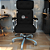 Cadeira Original Eames Presidente com Rodinhas Cromadas e Anti Risco Linha Capa em Madeira Escura ou Clara - Preto - Imagem 1