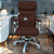 Cadeira Original Eames Presidente com Rodinhas Cromadas e Anti Risco Linha Capa em Madeira Escura ou Clara - Vermelho Vinho - Imagem 1