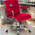 Cadeira Original Eames Diretor com Rodinhas Cromadas e Anti Risco Linha Capa em Madeira Escura Rosa Pink - Imagem 2