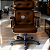 Cadeira Design Office Eames Signature Presidente Black com Rodinhas - Anti Risco - Capa em Madeira - Marrom - Imagem 2