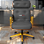 Cadeira Design Office Eames Signature Presidente Dourada com Rodinhas - Anti Risco - Capa em Madeira - Cinza Escuro - Imagem 2