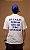 Camiseta "Os Caras Acham Que Eu Não Trabalho" - OFF WHITE - Imagem 1