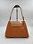 Bolsa Denise Caramelo YL181CA - Imagem 6