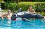 Flutuador de Piscina Inflável Poolmaster Baleia Gigante Cinza Grande - Imagem 5