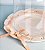 Bandeja de Porcelana Sara Off White com Fita na Cor Salmão - Manu Fisch 1 x  26cm - Imagem 6