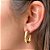 Brinco Meia Argola Fio Quadrado - Semijoia Banhada a Ouro 18K - Imagem 3