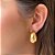 Brinco Meia Argola Fosca Abaulada - Semijoia Banhada a Ouro 18K - Imagem 3