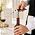 Kit Porta Vinho Tecido Elegante + Saca Rolhas Inox Preto Profissional Presente Sofisticado Happy Hour - Imagem 3