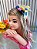 Tiara Infantil Junina com Florzinhas e Fitas de Cetim Coloridas | Acessório para Festa Junina - Imagem 5