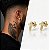 Brinco Cruz com Moldura Trabalhada – Banhado a Ouro 18K - Imagem 1