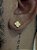 BRINCO TREVO  - BANHADO A OURO 18K. - Imagem 2