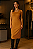 VESTIDO MIDI CANELADO CAVADO FORRADO COR MARROM - Imagem 2