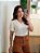Blusa decote V pregas off white - Imagem 6