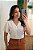 Blusa decote V pregas off white - Imagem 7