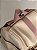 Mochila Luxo Bege Pingente Rose - Imagem 5