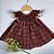 Vestido Bebê Artesanal Casinha de Abelha Xadrez Vermelho | Bordado Delicado à Mão | Clássico, Elegante e Confortável - Imagem 2
