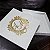 1 Caixa para Álbum de Casamento Premium Branca com Brasão em Acrílico Dourado - tamanho 36,4cm x 36,4cm x 5,5cm Personalizada - Imagem 1