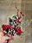 GALHO DECORATIVO BERRY VERMELHO COM FOLHAGENS E PINHA 37CM - Imagem 3