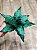 FLOR POINSETIA DECORATIVA VERDE VELUDO - 27CM - Imagem 1