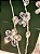 GALHO DECORATIVO ARAMADO PRATA COM FLORES DE CRISTAL 70CM - Imagem 3