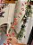 FESTÃO DECORATIVO ARAMADO DOURADO COM FLORES DE CRISTAL VERMELHO 1,20CM - Imagem 1