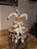 BONECO PIERROT BRANCO E DOURADO 30CM - Imagem 1