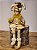 BONECO PIERROT SENTADO ACORDA CHAMPANHE COM DOURADO 42,5CM - Imagem 5