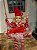 BONECA FADA NO BALANÇO A CORDA VERMELHO E BRANCO 70CM - Imagem 4
