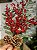 GALHO DECORATIVO BERRY COM PINHAS E FOLHAGENS VERMELHO 47CM - Imagem 3