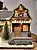 CASA NATALINA MUSICAL COM LUZ EM RESINA 22CM - Imagem 3
