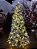 ÁRVORE NEVADA PINHEIRO ALASKA 877 GALHOS 2,10CM 330 LEDS PINHA WARM COM CONTROLE REMOTO - Imagem 9