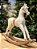 CAVALO DE BALANÇO EM RESINA - Imagem 3