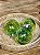 BOLA DECORADA VERDE FURTA-COR 8CM COM 3 UNIDS - Imagem 1